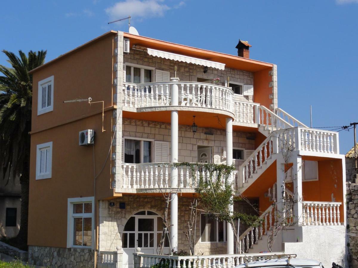 Apartmani Pavlovic Sucuraj Bagian luar foto