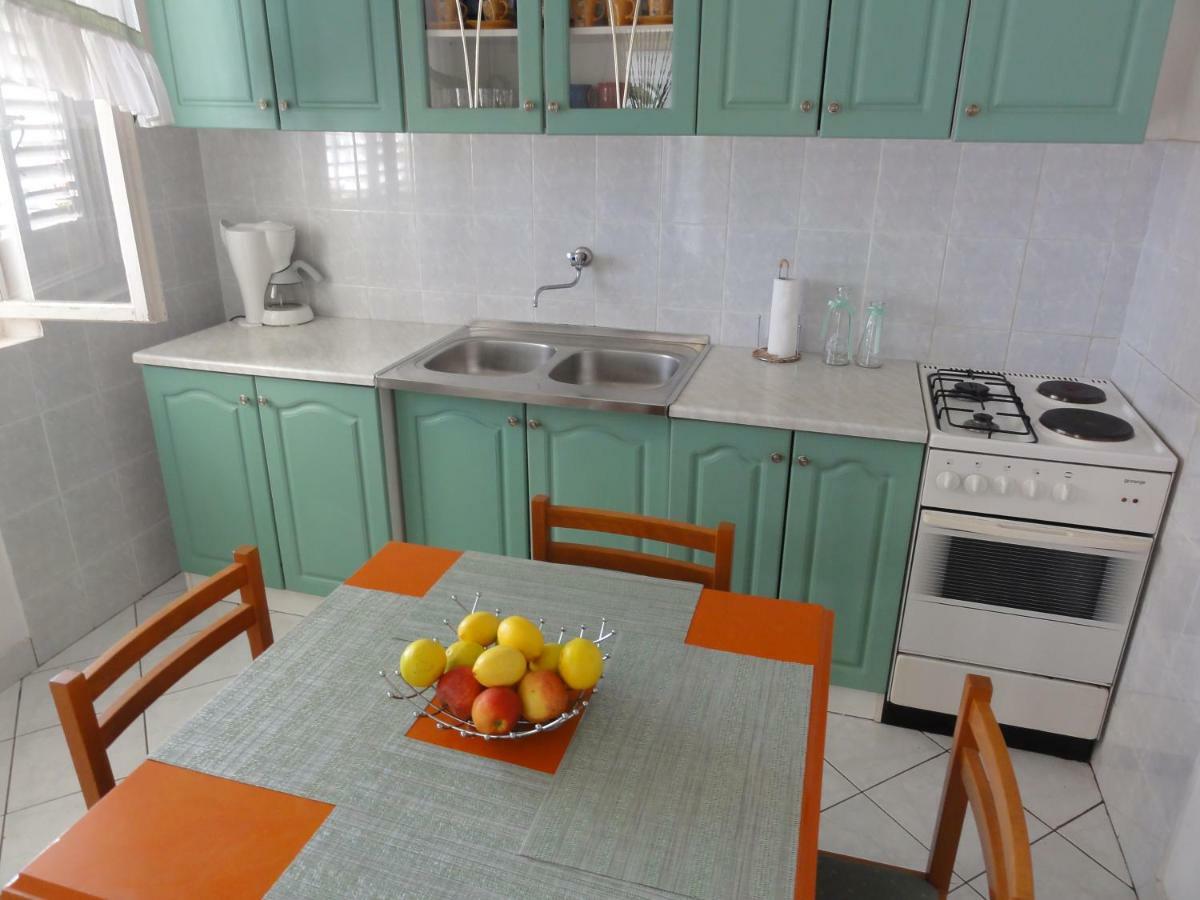 Apartmani Pavlovic Sucuraj Bagian luar foto